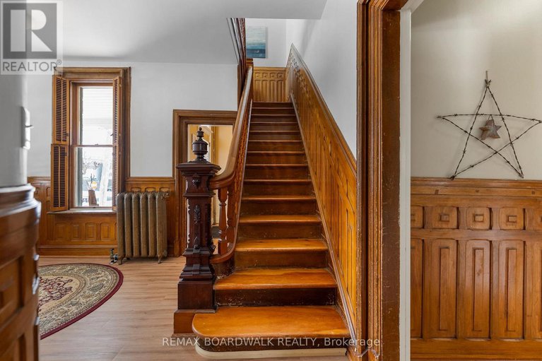 29405267/532-st-lawrence-street/winchester/north-dundas/ontario/K0C2K0_26