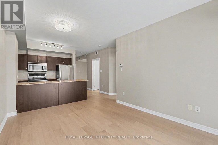29183418/205-70-landry-street/vanier/ottawa/ontario/K1L0A8_5