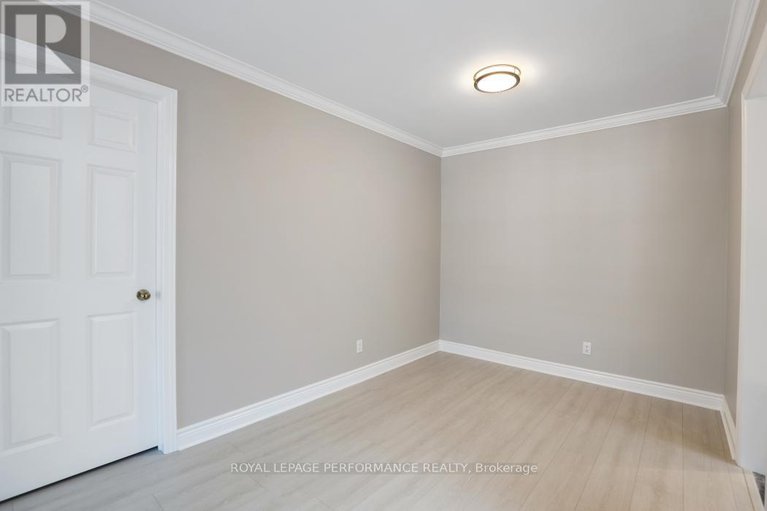 28821166/304-100-bruyere-street/lower-townbyward-market/ottawa/ontario/K1N5C6_16