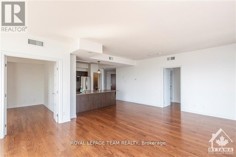 28618346/2204-234-rideau-street/sandy-hill/ottawa/ontario/K1N0A9_10