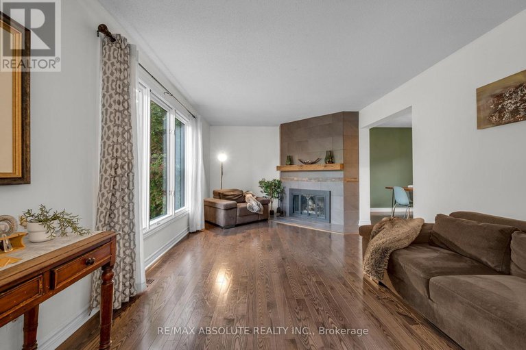 29053800/22-inuvik-crescent/katimavik/ottawa/ontario/K2L1A2_7