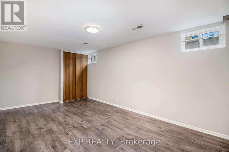 29070833/1687-meadowbrook-road/pineview/ottawa/ontario/K1B4W6_21