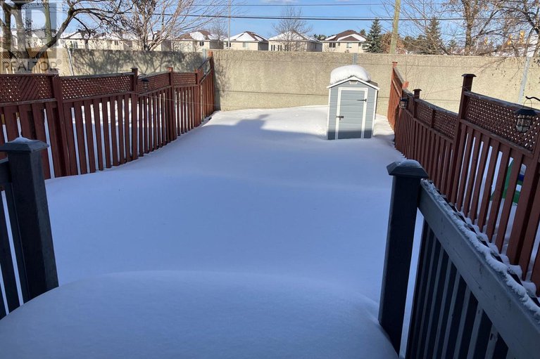 29406144/1493-lynx-crescent/fallingbrookpineridge/ottawa/ontario/K4A3Y9_32