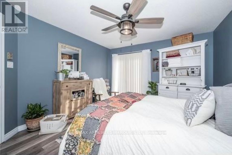 28149635/1-6-tonia-street/alexandria/north-glengarry/ontario/K0C1A0_18