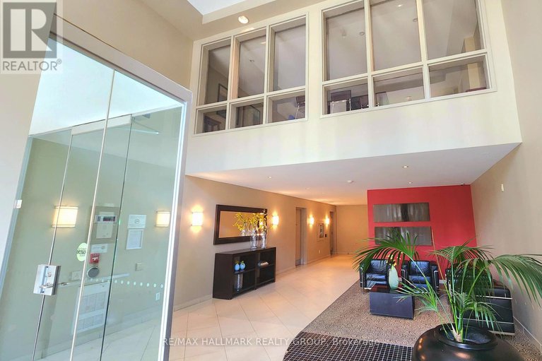 28879003/209-138-somerset-street-w/ottawa-centregolden-triangle/ottawa/ontario/K2P0A3_34