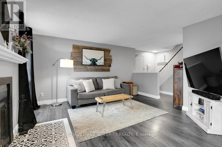 29125841/6-20-sweetbriar-circle/pheasant-run/ottawa/ontario/K2J2K4_5