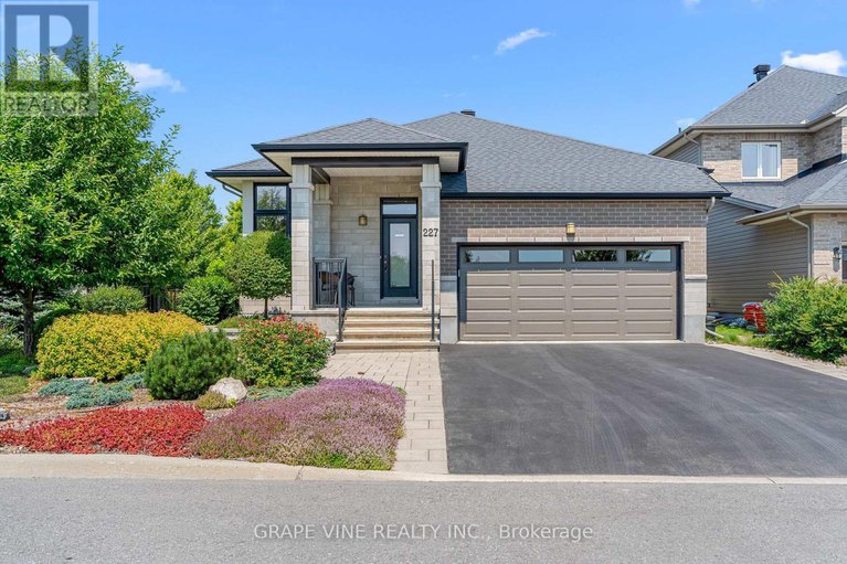28623551/227-sunnyridge-crescent/emerald-meadowstrailwest/ottawa/ontario/K2M0H2_1