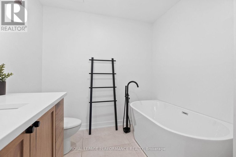 28543963/80-dagmar-avenue/vanier/ottawa/ontario/K1L5T4_27