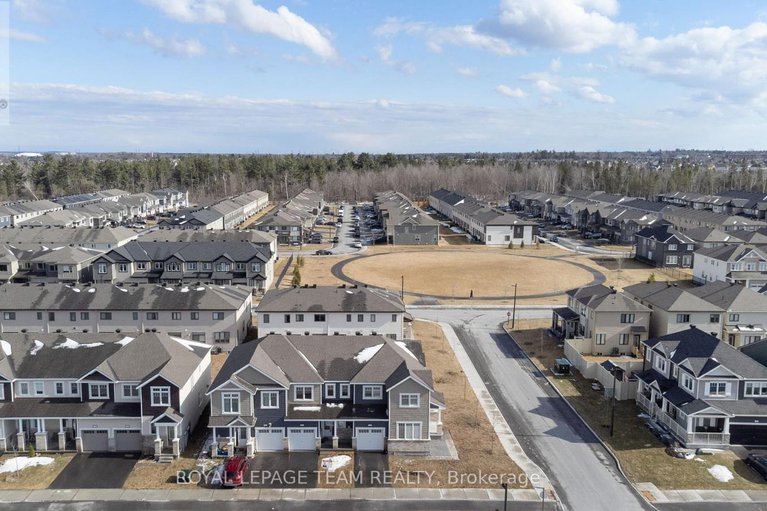 28565820/741-derreen-avenue/stittsville-north/ottawa/ontario/K2S2Y9_5