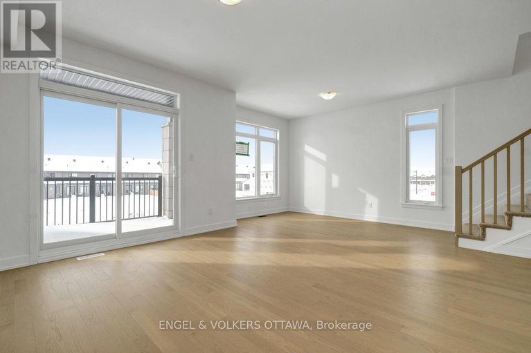 29308980/584-arbia-ridge/emerald-meadowstrailwest/ottawa/ontario/K2S2S4_14