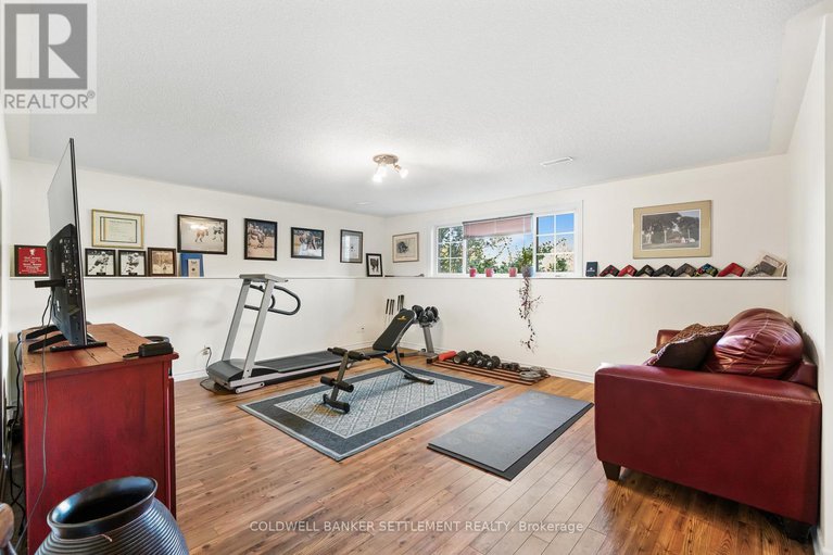 29002354/261-thomson-road/drummond-n-elmsley-drummond-twp/drummondnorth-elmsley/ontario/K7H0L9_31