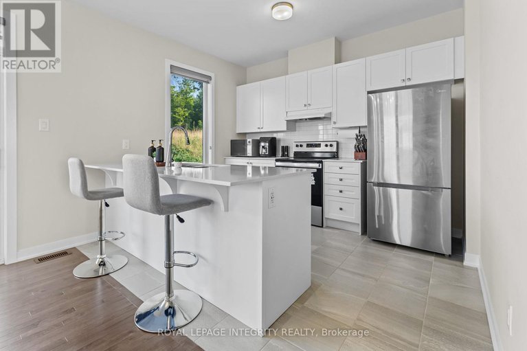 28655878/432-appalachian-circle/half-moon-bay/ottawa/ontario/K2J6X4_21