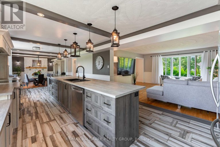 28470245/2914-pattee-road-e/east-hawkesbury-twp/east-hawkesbury/ontario/K6A2R2_11