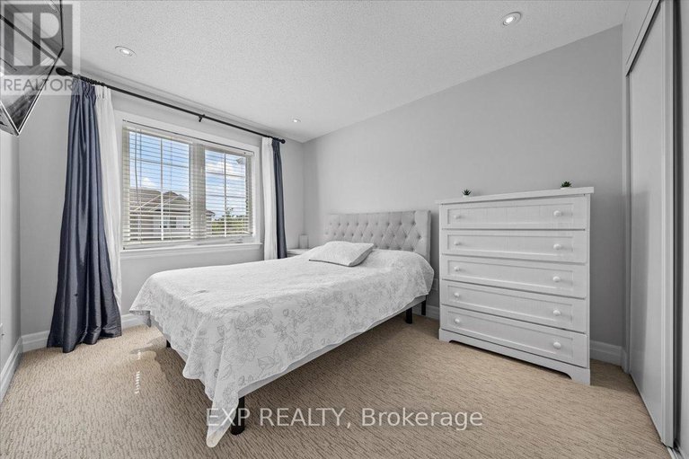 28643912/970-caldermill-private/stonebridge/ottawa/ontario/K2J0Z7_14