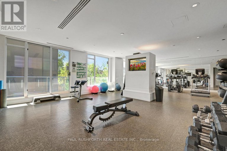 28386159/813-7-marquette-avenue/vanier/ottawa/ontario/K1L8A7_16