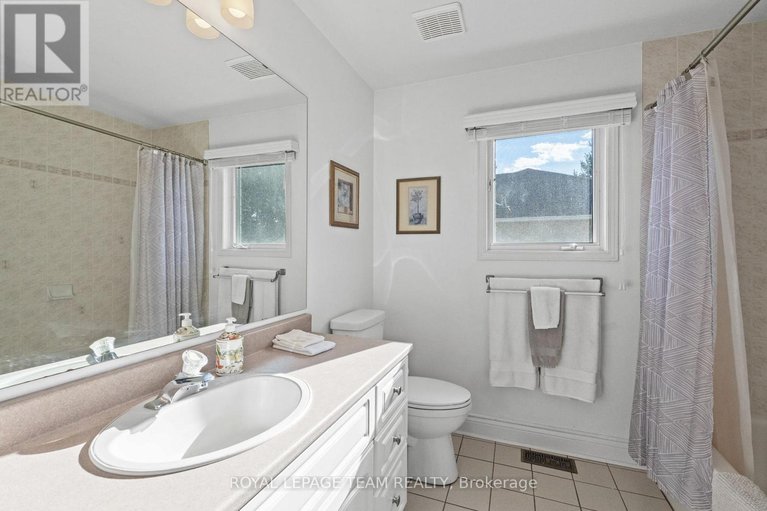 28816789/6825-sunset-boulevard/greely/ottawa/ontario/K4P1M6_29