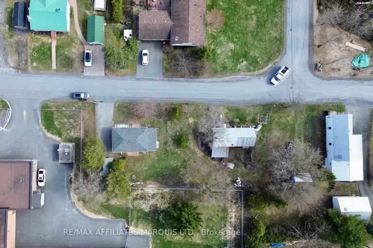 29639881/19-alexander-street-w/maxville/north-glengarry/ontario/K0C1T0_27