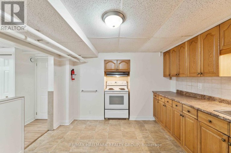 29121150/431-blake-boulevard/vanier/ottawa/ontario/K1K1A9_24