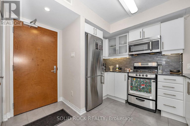 28361578/306-195-besserer-n/sandy-hill/ottawa/ontario/K1N0B6_8
