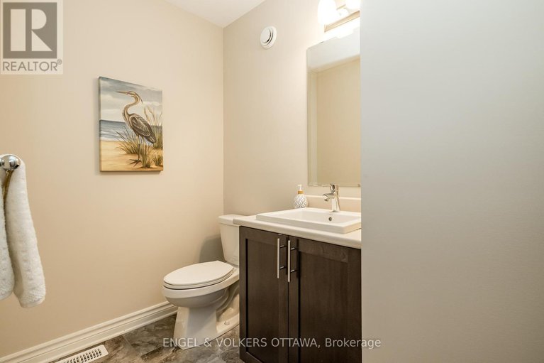 28498335/182-poplin-street/riverside-southgloucester-glen/ottawa/ontario/K4M0G9_28