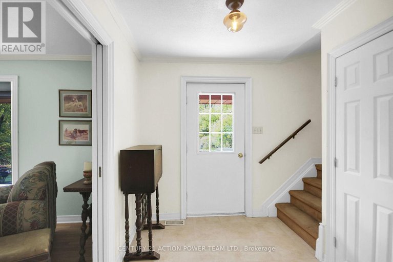 28971573/5658-marlene-cr-crescent/osgoode/ottawa/ontario/K0A2W0_4