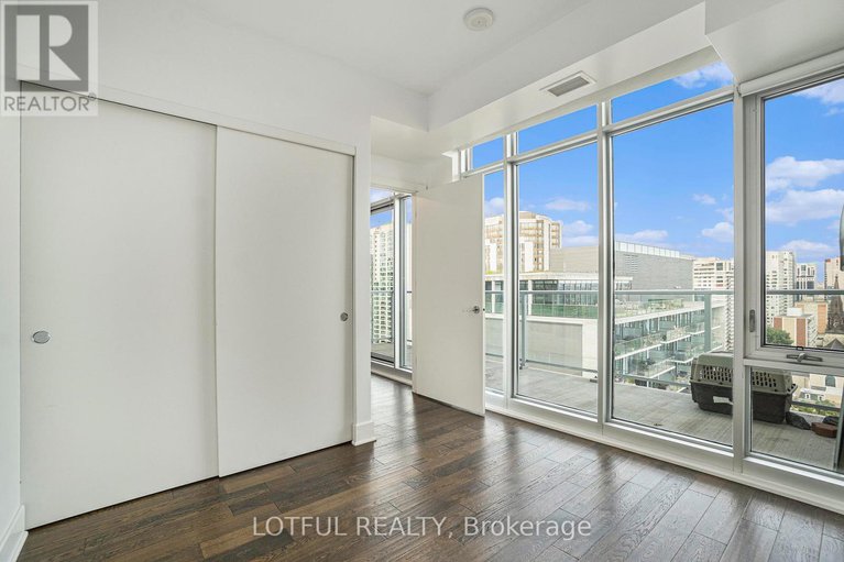 29133065/1705-255-bay-street/ottawa-centre/ottawa/ontario/K1R0C5_16