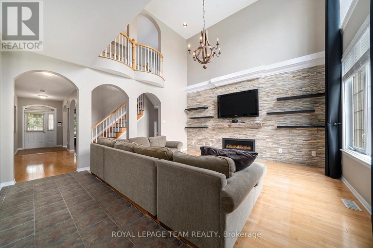 28762307/9-fencerow-way/stonebridge/ottawa/ontario/K2J4X8_3