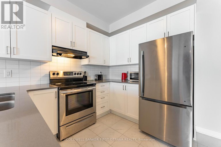 28161394/834-bascule-place/btwn-franktown-rd-fallowfield-rd/ottawa/ontario/K0A2Z0_13