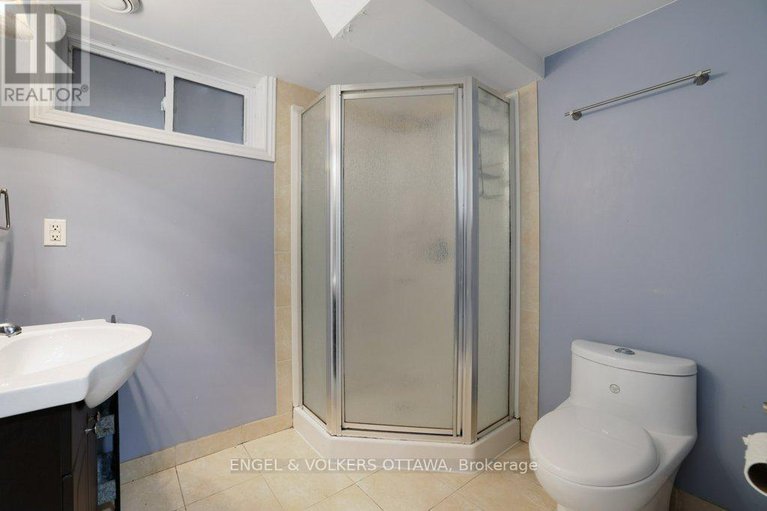 28561500/919-bermuda-avenue/carson-meadows/ottawa/ontario/K1K0V8_26