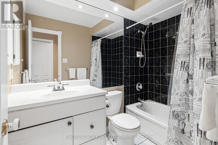 28814846/27-mayford-avenue/barrhaven-east/ottawa/ontario/K2G6A5_30
