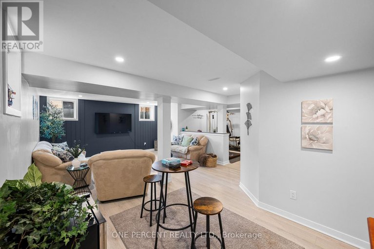 29563341/1002-showman-street/goulbourn-twp-from-franktown-rdsouth-to-rideau/ottawa/ontario/K0A2Z0_40