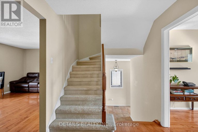 29471494/37-gillespie-crescent-n/hunt-club-woods/ottawa/ontario/K1V0C1_30