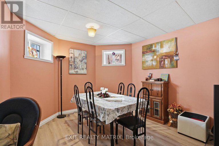 29431063/8150-montee-lemieux-road/east-hawkesbury/ontario/K0B1M0_21