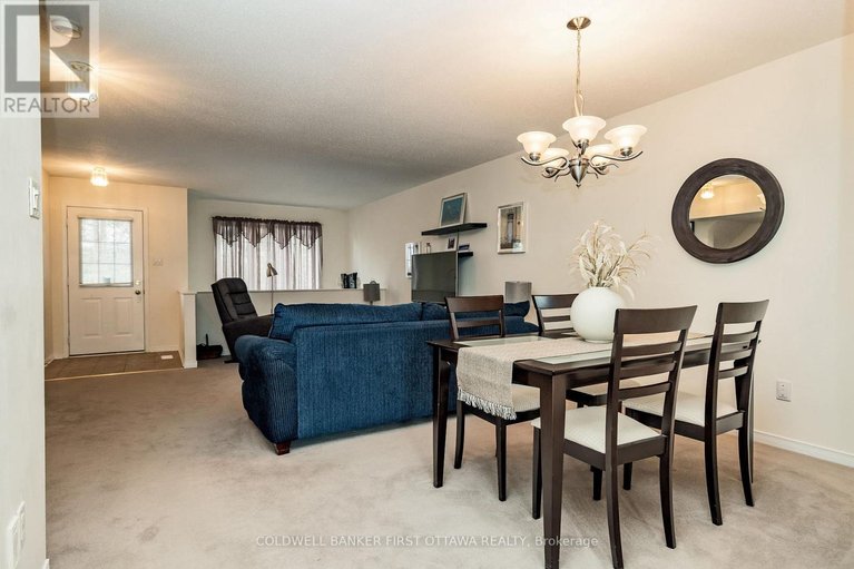 29452271/389-wiffen-private/westcliffe-estates/ottawa/ontario/K2H1G4_8