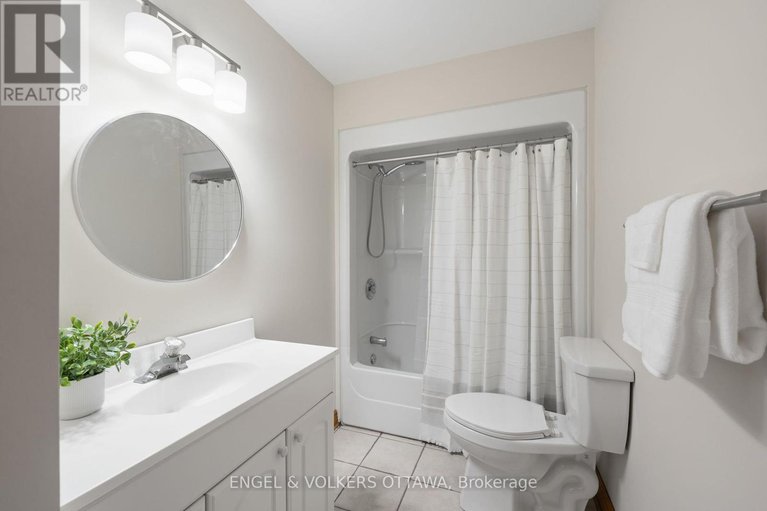 28882323/4682-beckwith-boundary-road/rideau-twp-south-to-roger-stevens-drive/ottawa/ontario/K0A1B0_21