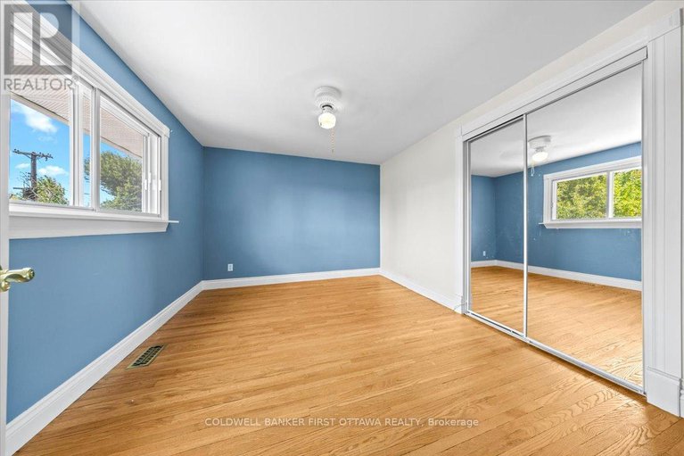 28767158/2326-harding-road/elmvale-acresurbandale/ottawa/ontario/K1G3B9_6
