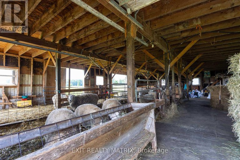 28874939/1467-wade-road/russell-twp/russell/ontario/K4R1E5_42