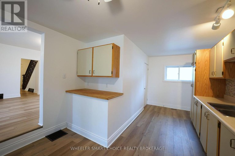 29131494/7-adam-dixon-avenue/long-sault/south-stormont/ontario/K0C1P0_8