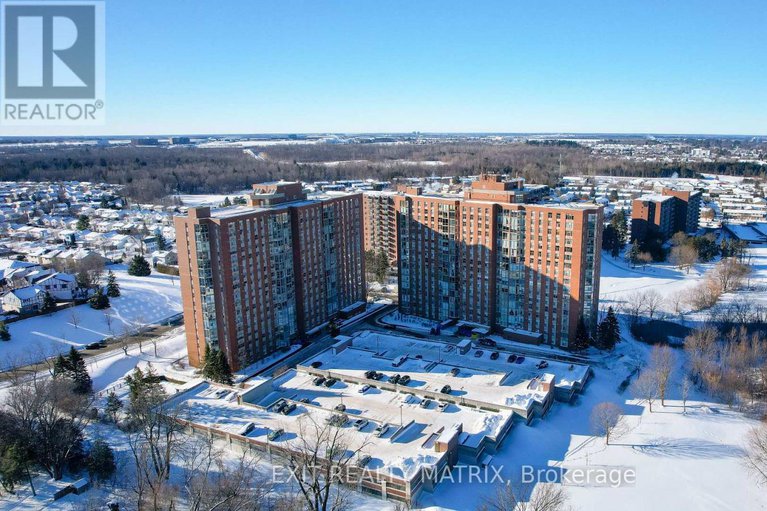 29349666/1007-2759-carousel-crescent/emerald-woodssawmill-creek/ottawa/ontario/K1T2N5_45