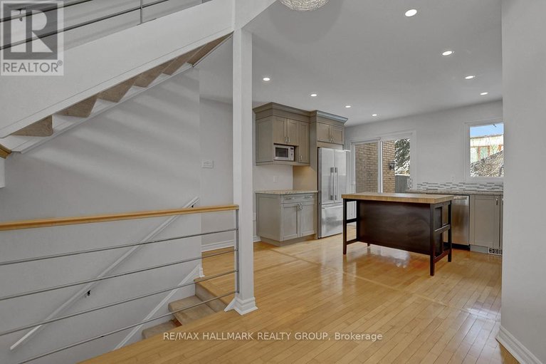 29492745/261-bruyere-street/lower-town/ottawa/ontario/K1N5E5_10