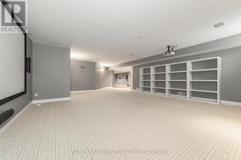 29381192/5800-queenscourt-crescent/manotick-east-to-manotick-station/ottawa/ontario/K4M1K3_46