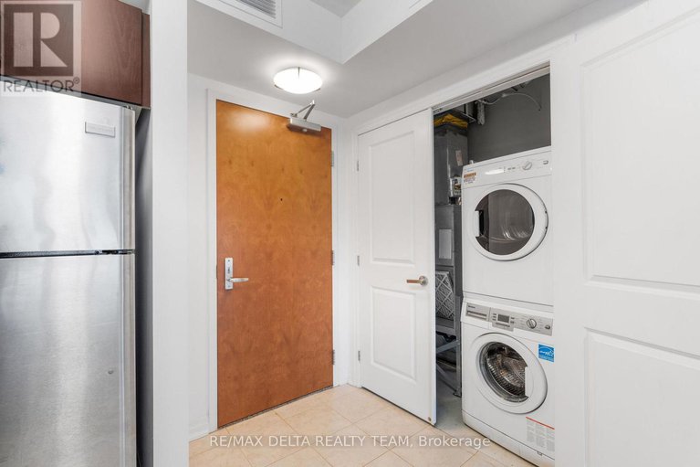 28453209/403-242-rideau-street/sandy-hill/ottawa/ontario/K1N0B7_5