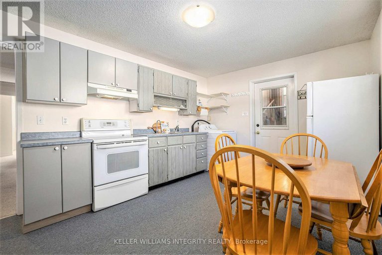 28438054/103-mcveety-road/drummondnorth-elmsley-north-elmsley-twp/drummondnorth-elmsley/ontario/K7H3C7_24
