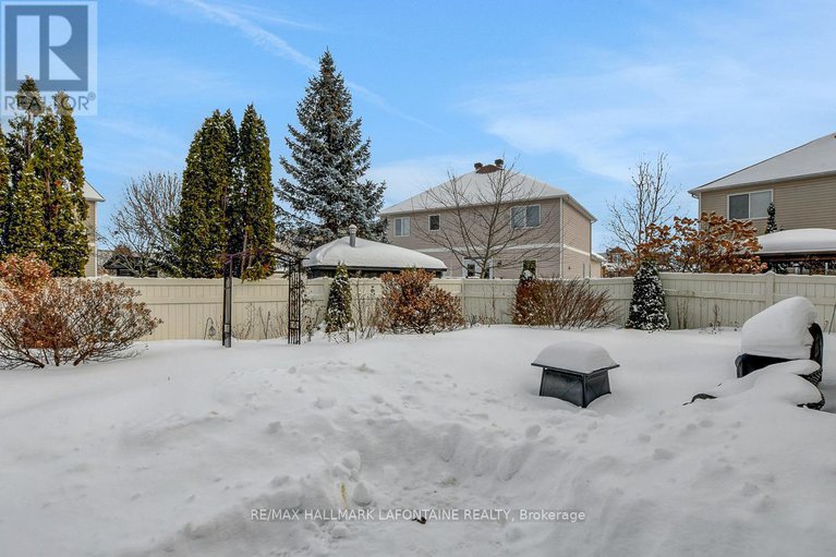 29357706/1721-jersey-street/fallingbrookgardenway-south/ottawa/ontario/K4A4Y6_36