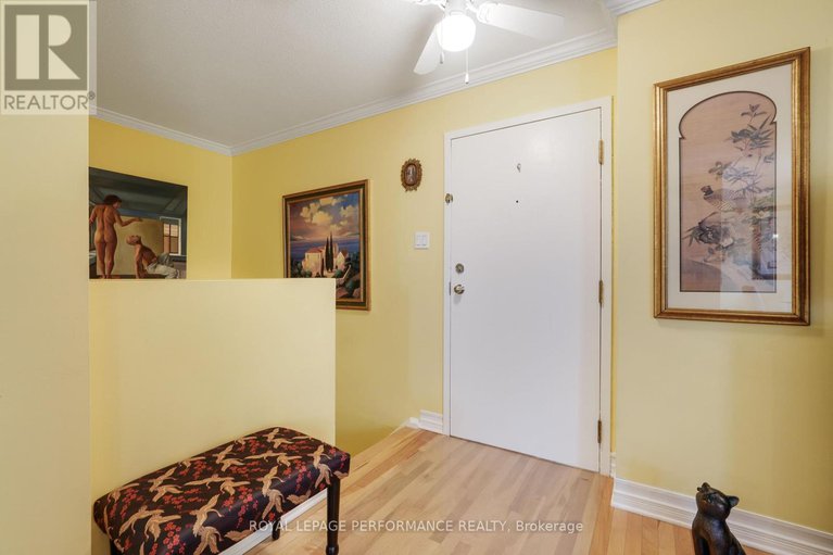 28961456/402-1589-st-bernard-street/sawmill-creektimbermill/ottawa/ontario/K1T3H8_4