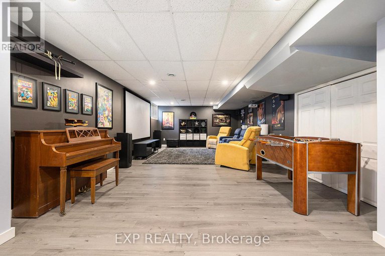 28647613/184-harbour-view-street-e/strandherd/ottawa/ontario/K2G7B4_32