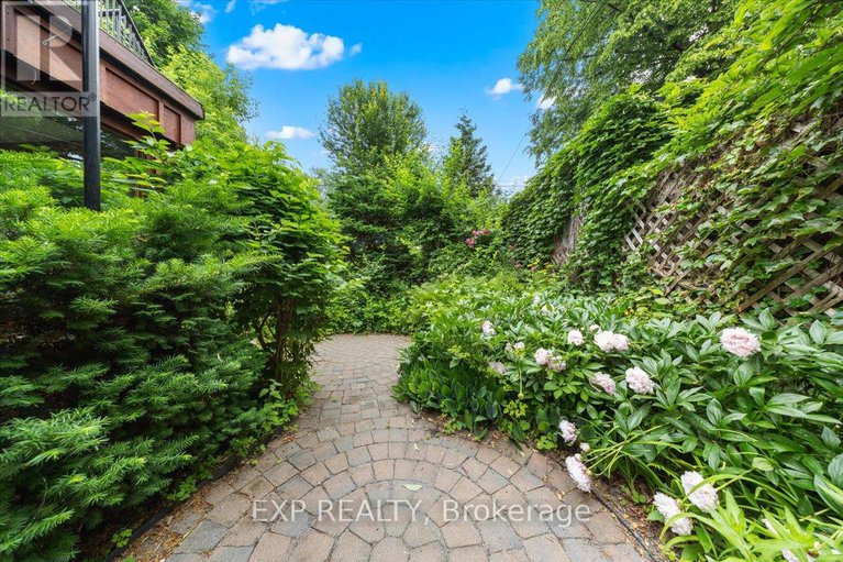 28588521/107-stanley-avenue/new-edinburgh/ottawa/ontario/K1M1N8_41