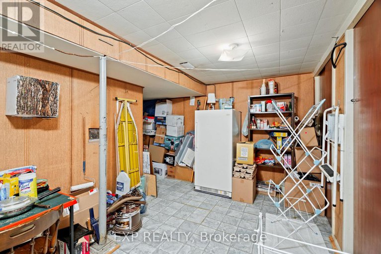 29114115/1233-meadowlands-drive-e/city-viewskylinefisher-heightsparkwood-hills/ottawa/ontario/K2E6K2_40