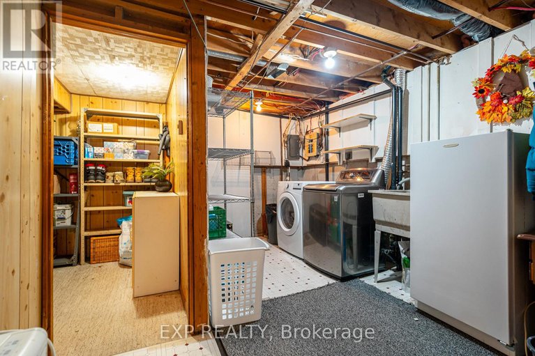 28989665/22-rickey-place/glencairnhazeldean/ottawa/ontario/K2L2E3_37