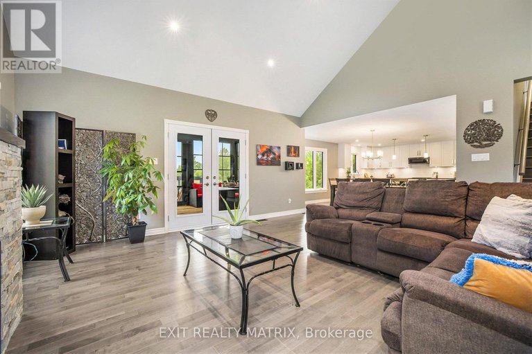 28501475/3253-maisonneuve-road/clarencerockland-twp/clarence-rockland/ontario/K0A3N0_10